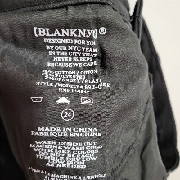 Blank NYC Black Moto Denim Cutoff Raw Hem Skirt Size 24 - Picture 8 of 10